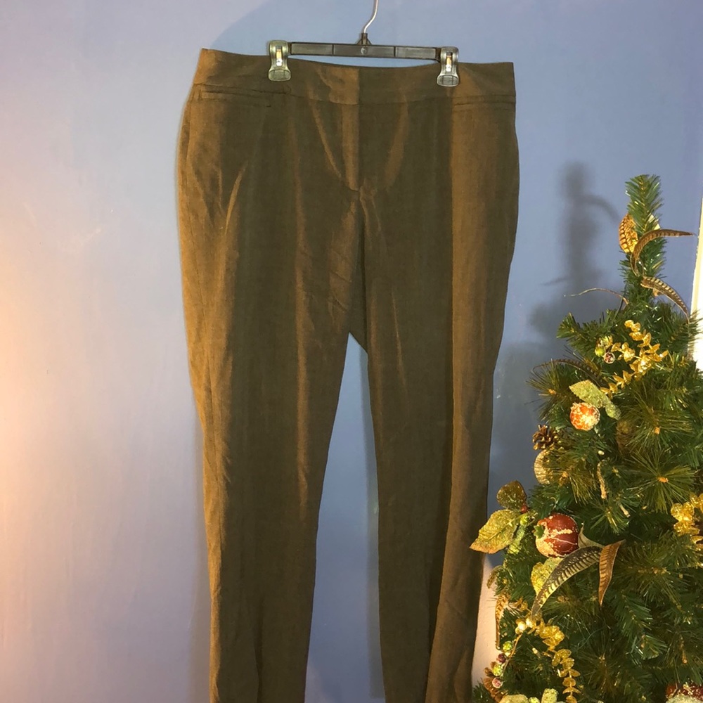 Grey plaid pants by Charter Club size 18 w